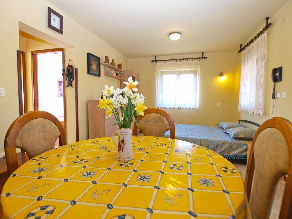 Apartment Marija 1294 Medulin Exterior photo